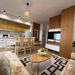  Apartament West View